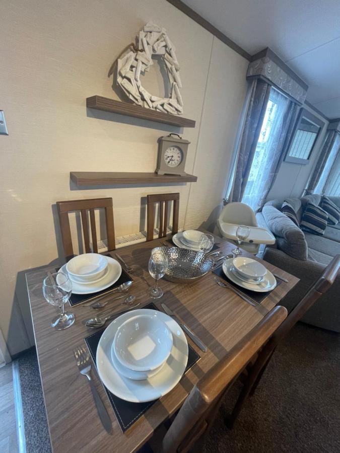 Luxury Static Home 2 Bed Sleeps 6 Great Yarmouth Dış mekan fotoğraf